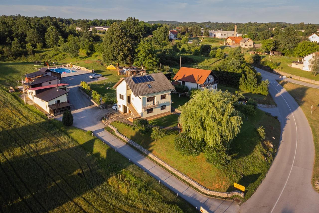 Apartments Lucija Slunj Eksteriør billede