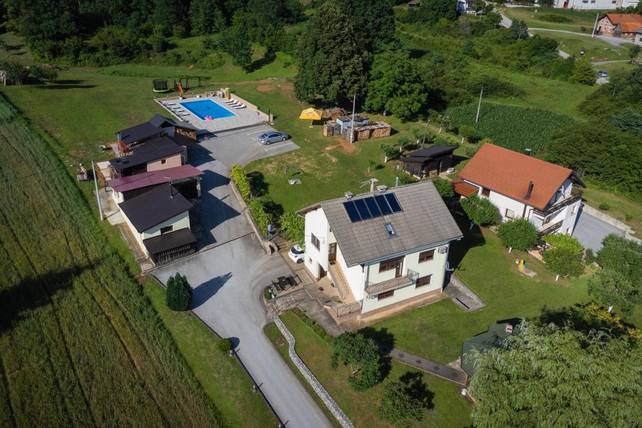 Apartments Lucija Slunj Eksteriør billede