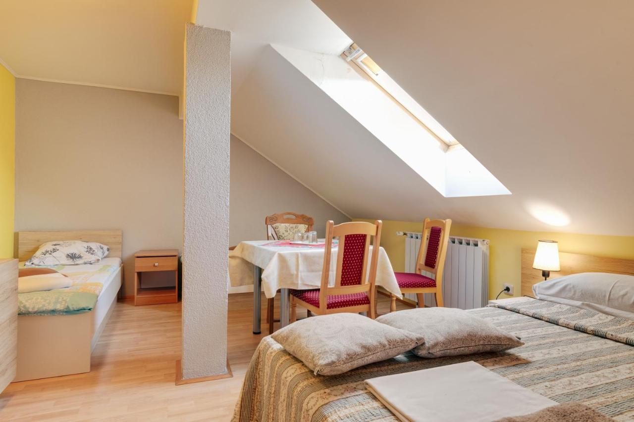 Apartments Lucija Slunj Eksteriør billede